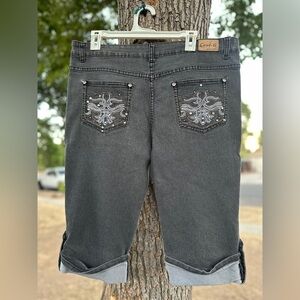 Cool-G Dark Grayish Black Capri Jeans with Embroidered Pockets & Rhinestones